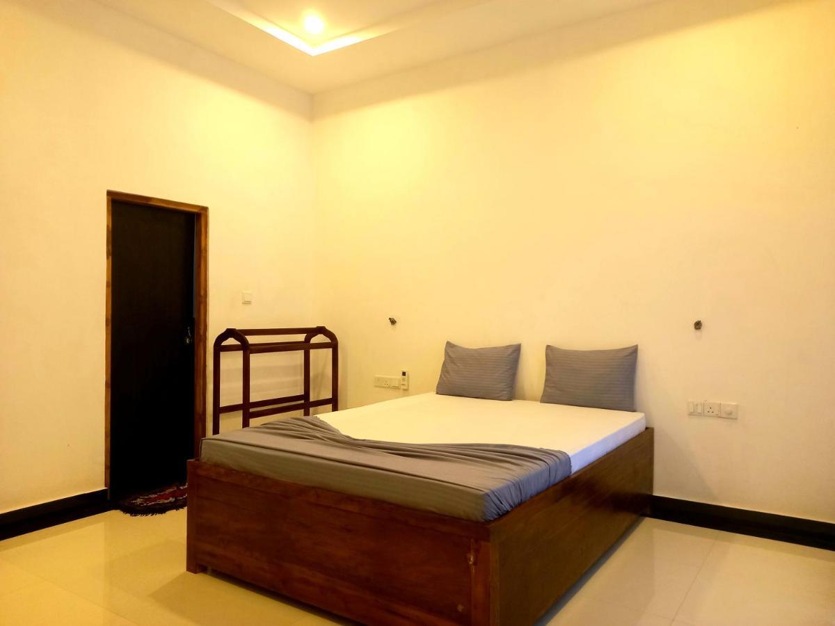 Hotel Krish Kalkudah  Dış mekan fotoğraf